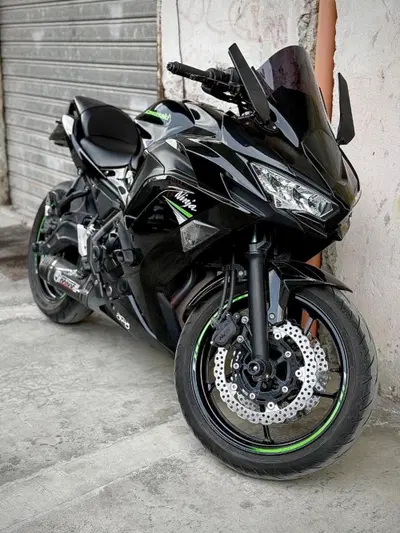 Kawasaki Ninja 650 Performance (2021 - 24) usata
