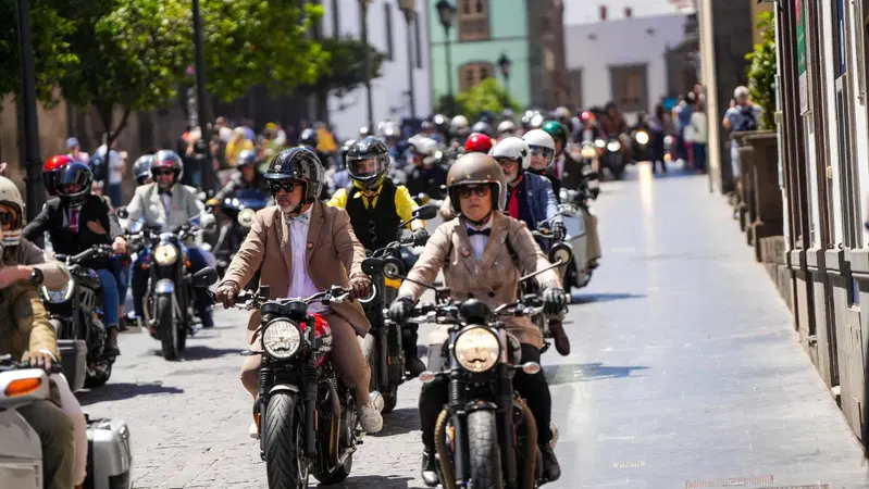Triumph celebra The Distinguished Gentleman&rsquo;s Ride 2026, con numeri da record