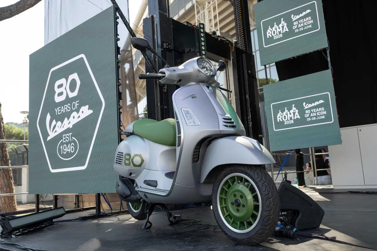 L'abbraccio di Roma alla Vespa, per celebrare gli 80 anni del mito! [VIDEO e GALLERY] (3)