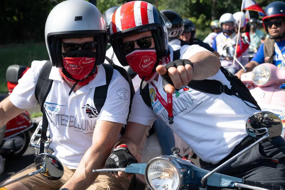 L'abbraccio di Roma alla Vespa, per celebrare gli 80 anni del mito! [VIDEO e GALLERY] (12)