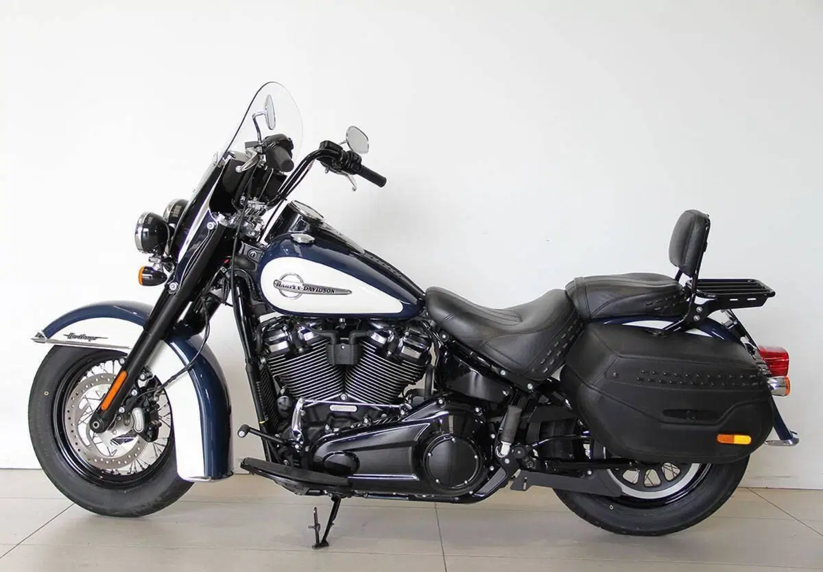 Harley-Davidson 107 Heritage Classic (2018 - 19) - FLHC (11)