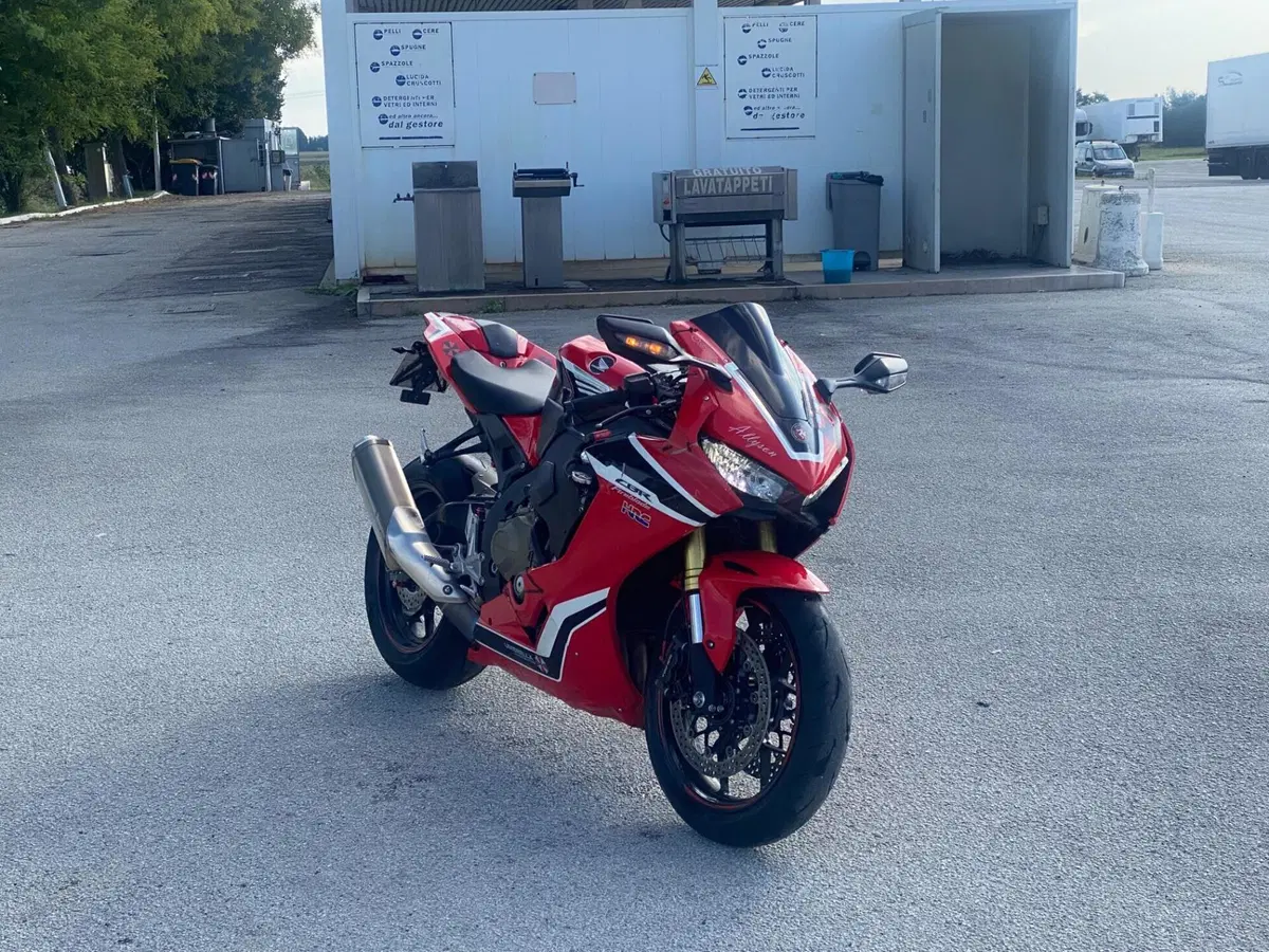 Honda CBR 1000 RR Fireblade (2017 - 19)