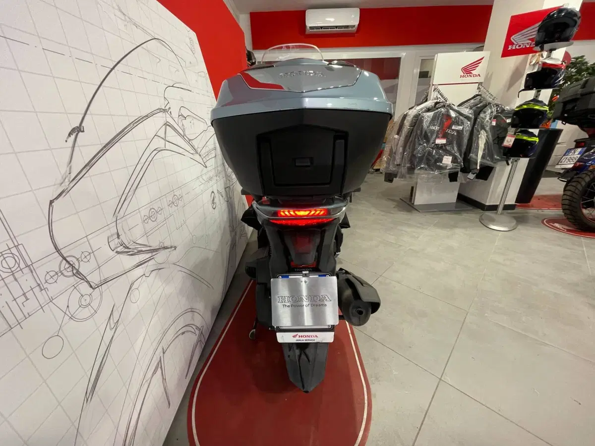 Honda SH 350 (2021 - 24) (6)
