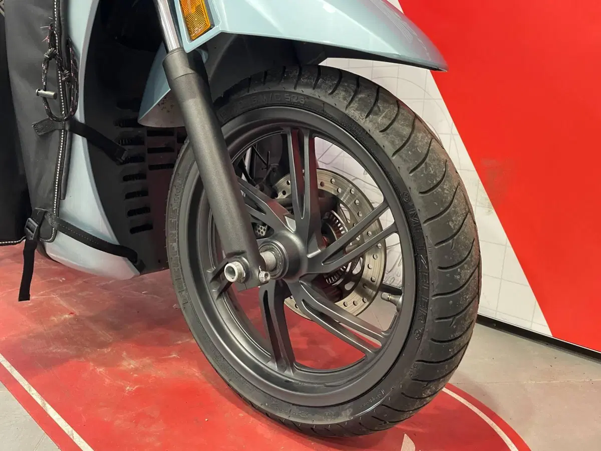 Honda SH 350 (2021 - 24) (8)