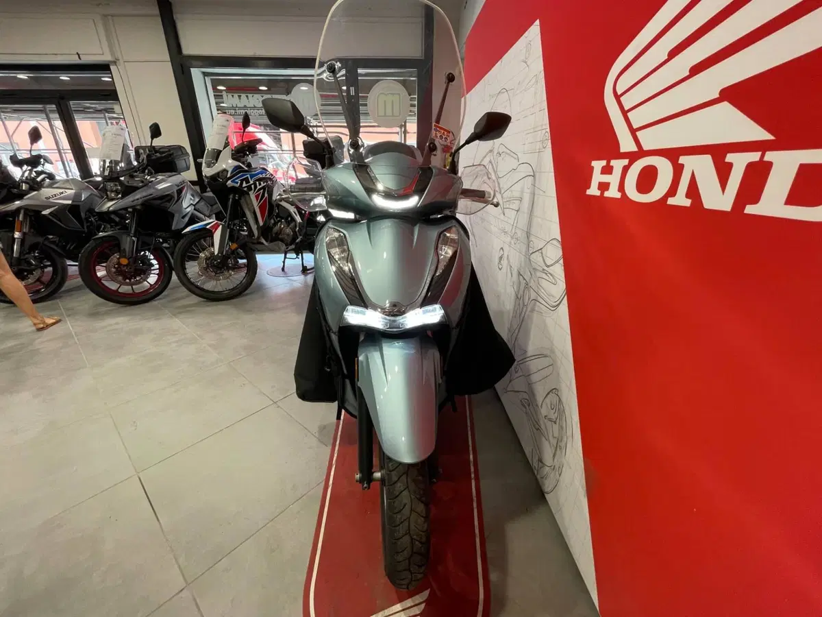 Honda SH 350 (2021 - 24) (2)