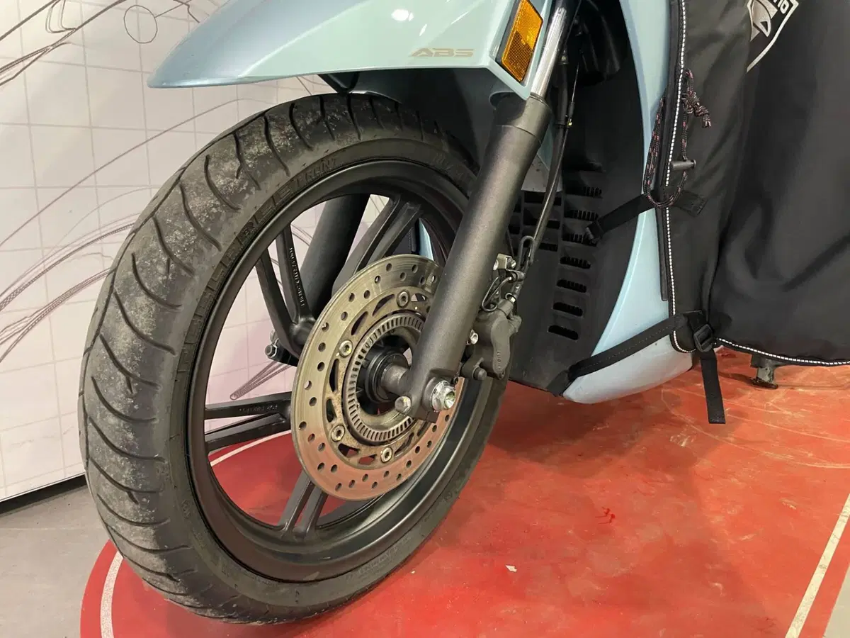 Honda SH 350 (2021 - 24) (9)