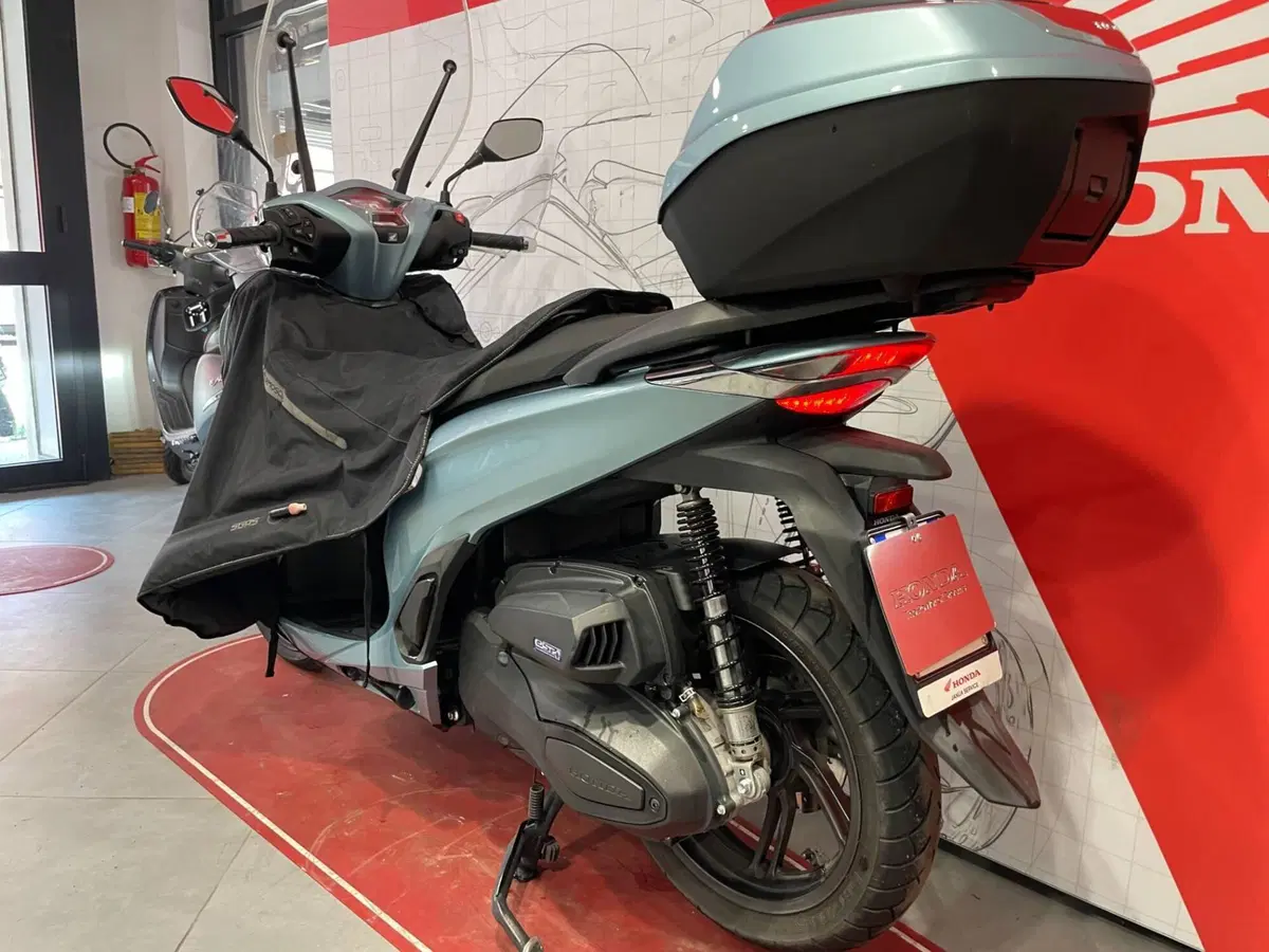 Honda SH 350 (2021 - 24) (7)