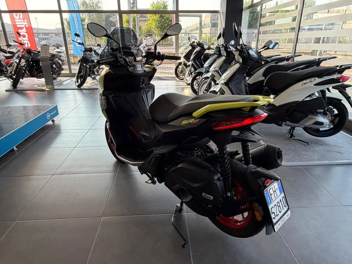 Aprilia SR GT 200 Sport (2022 - 24) (7)