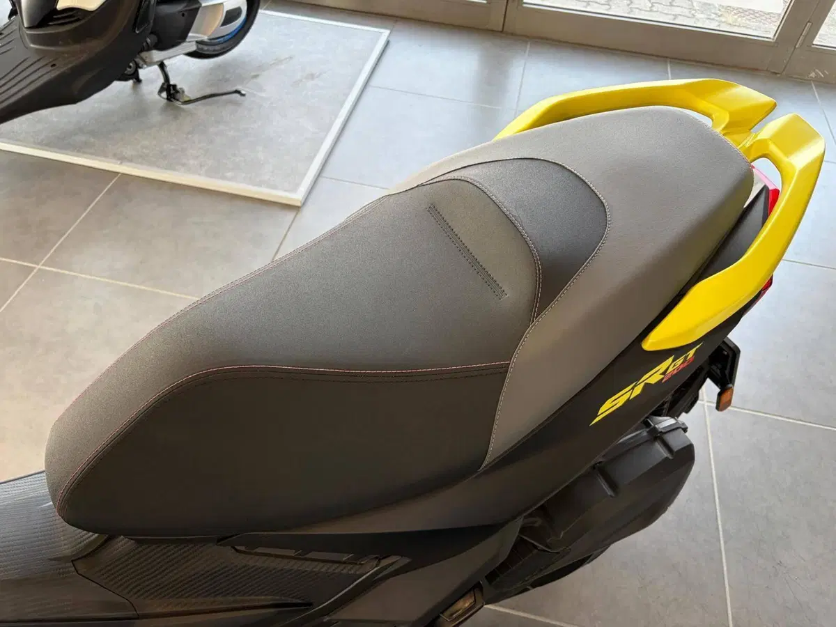 Aprilia SR GT 200 Sport (2022 - 24) (11)