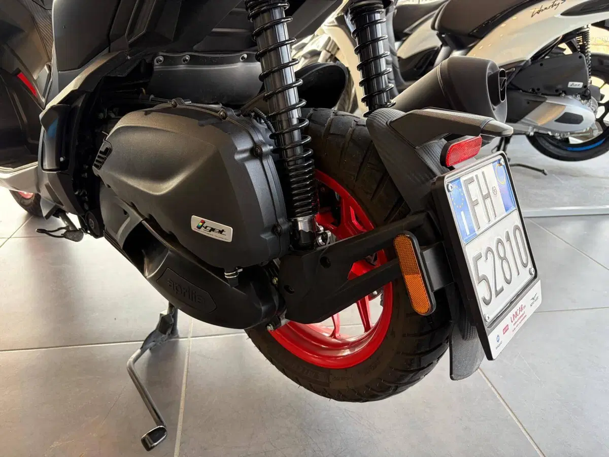 Aprilia SR GT 200 Sport (2022 - 24) (13)