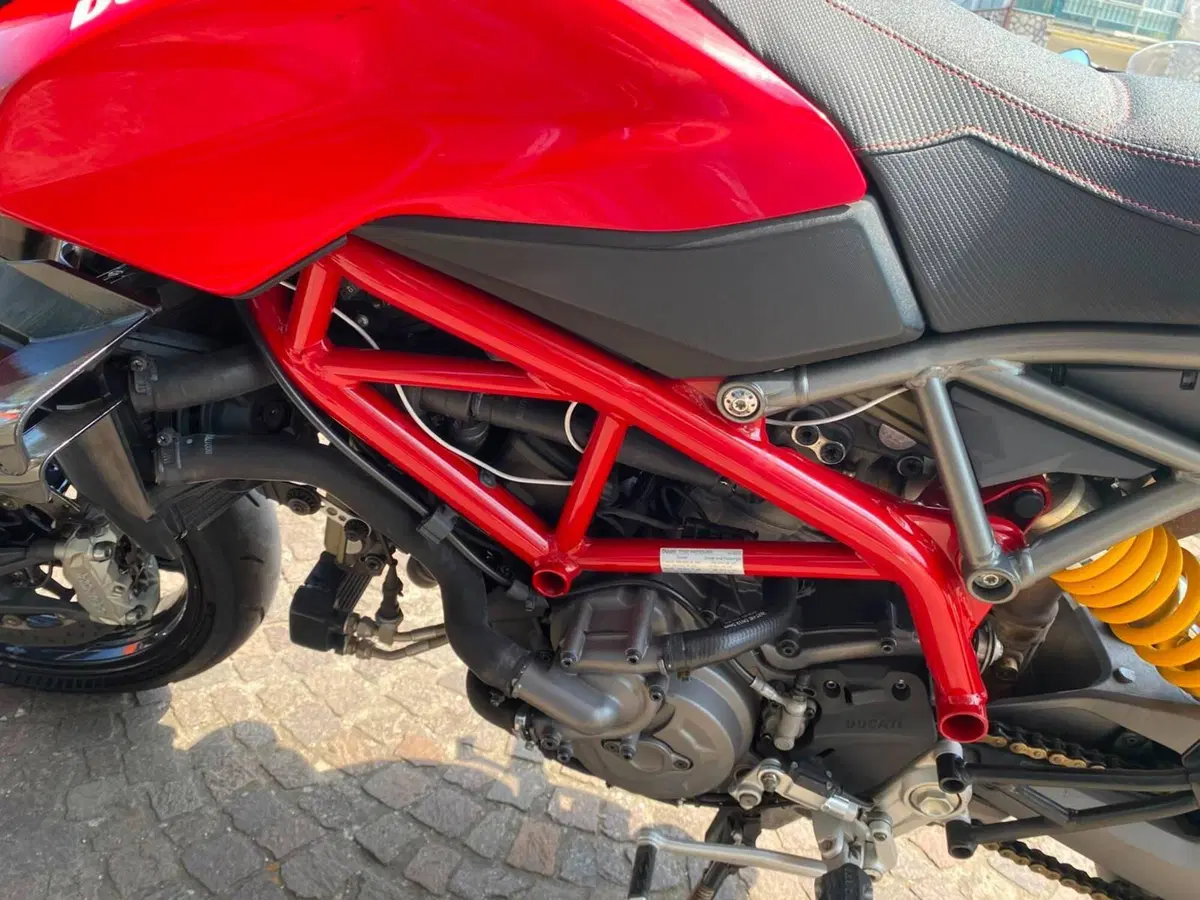 Ducati Hypermotard 950 (2022 - 25) (8)