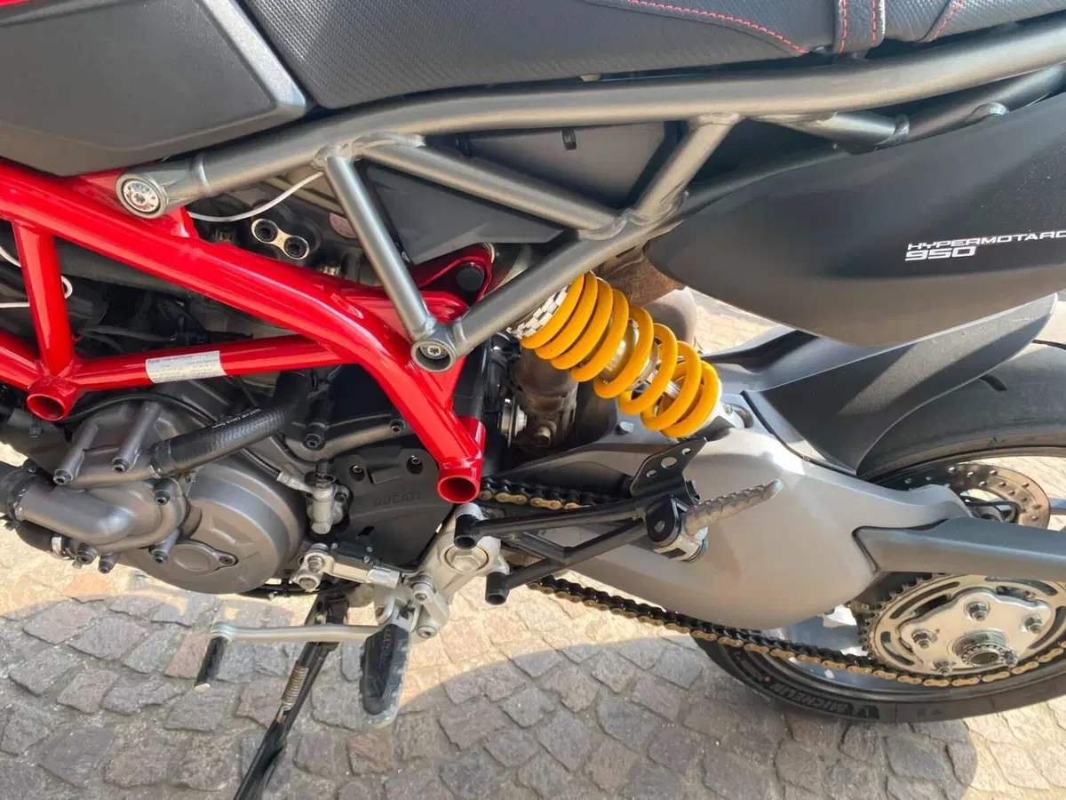 Ducati Hypermotard 950 (2022 - 25) (9)