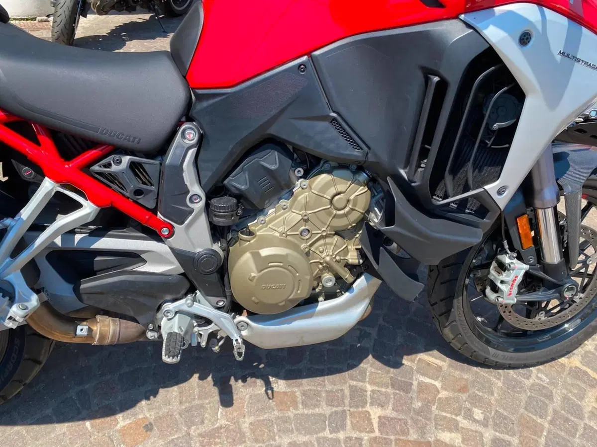 Ducati Multistrada V4 S (2021 - 24) (5)