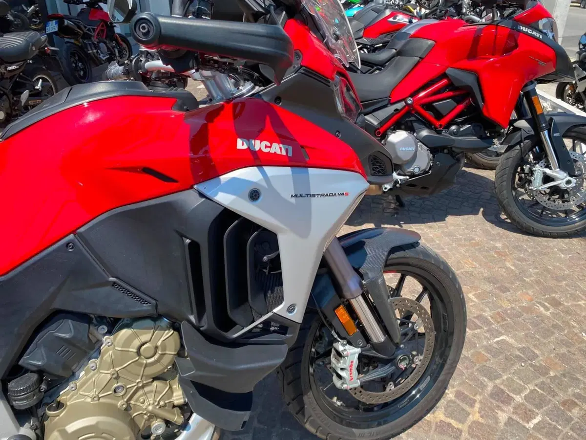 Ducati Multistrada V4 S (2021 - 24) (8)