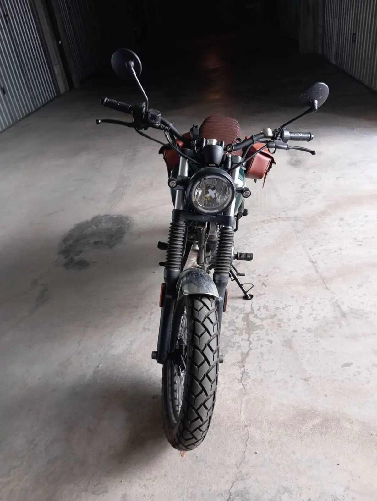 Brixton Motorcycles Cromwell 125 CBS (2021 - 26) (3)