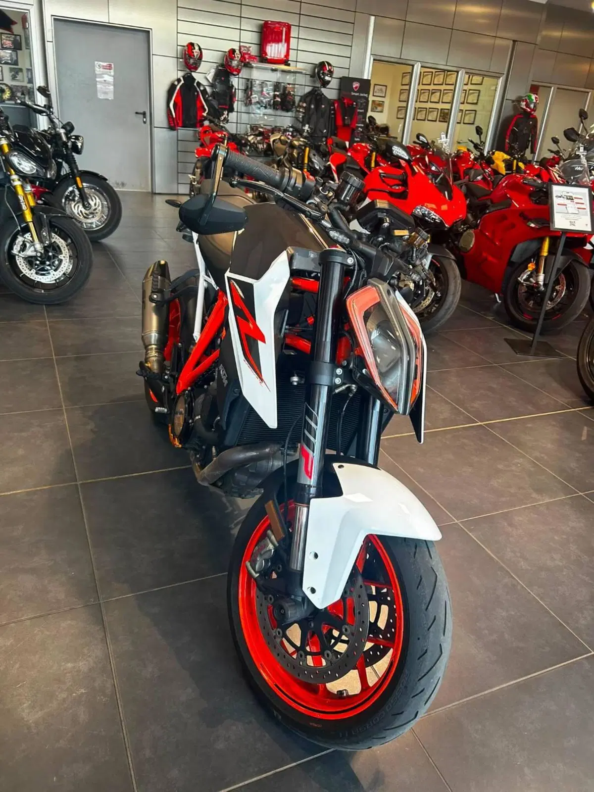 KTM 1290 Super Duke R ABS (2017 - 18) (9)