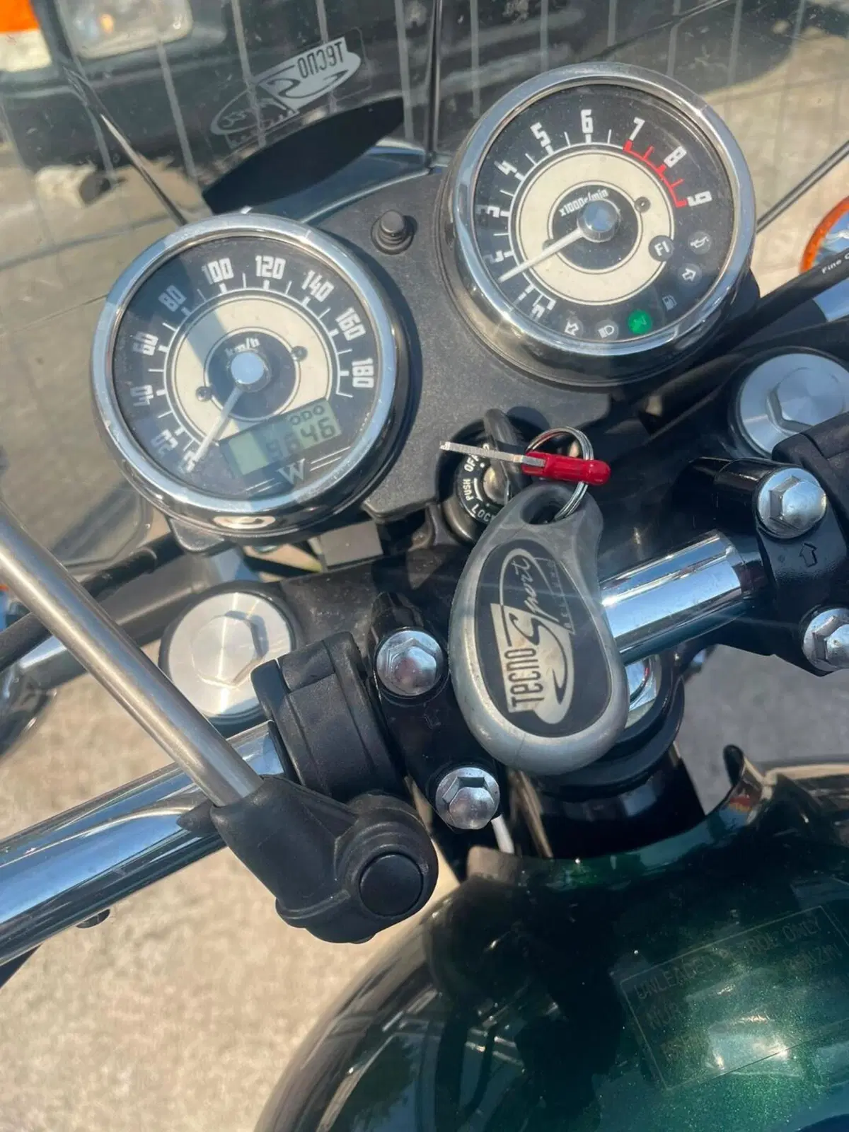 Kawasaki W 800 (2010 - 17) (4)
