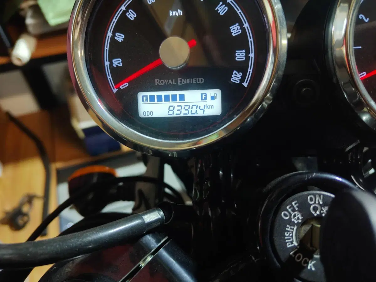 Royal Enfield Continental GT 650 (2021 - 26) (13)