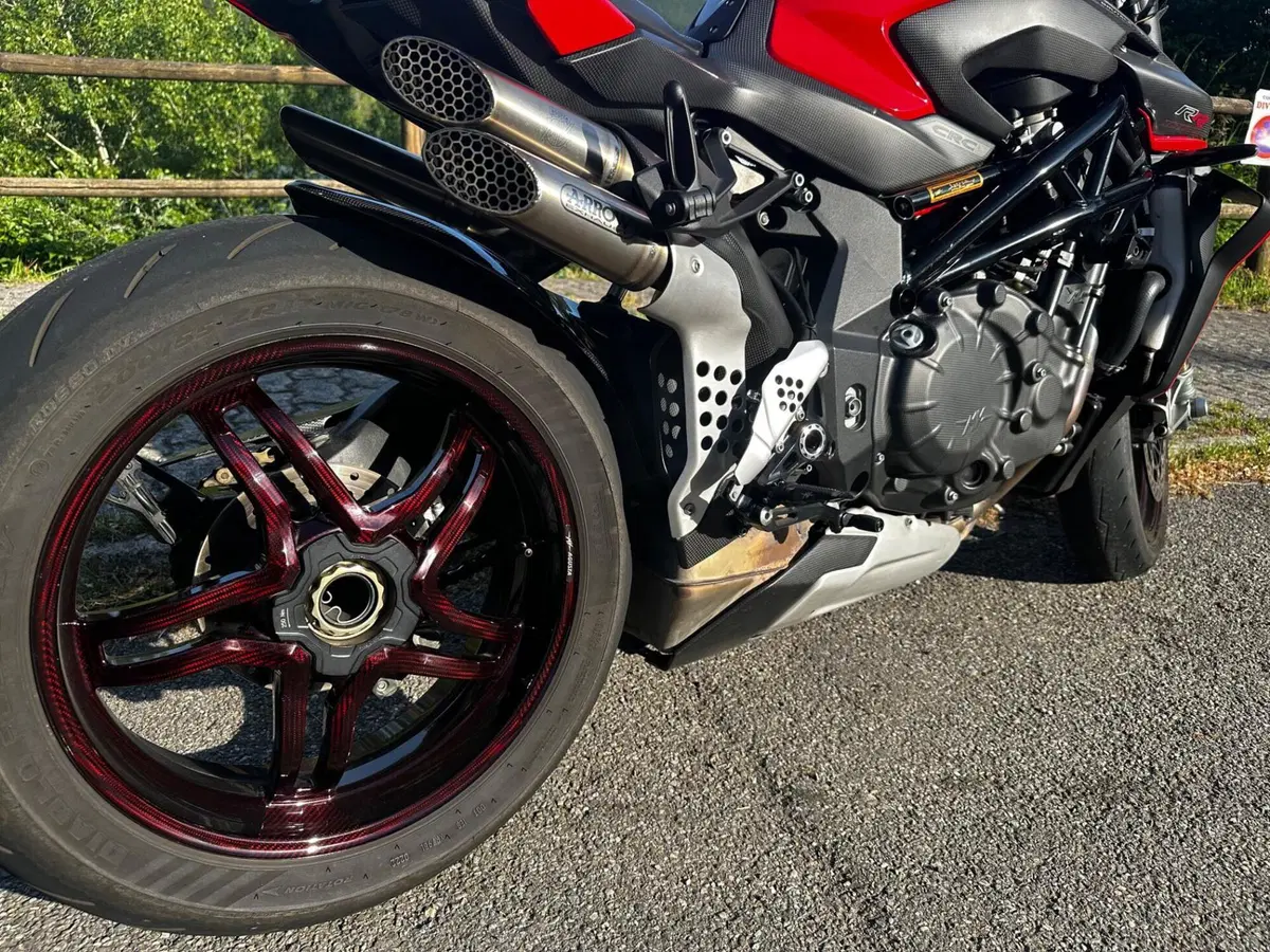 MV Agusta Brutale 1000 RR (2020) (2)