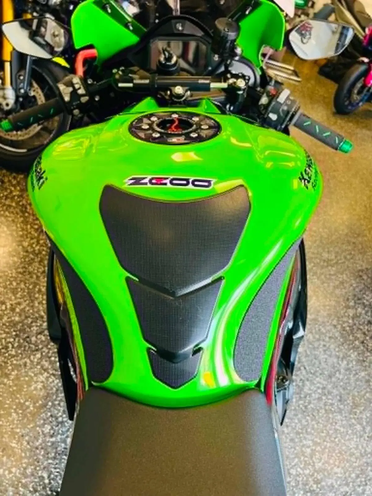 Kawasaki Ninja 1000 ZX-10R (2021 - 25) (3)