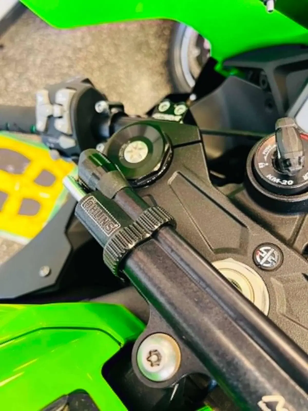 Kawasaki Ninja 1000 ZX-10R (2021 - 25) (18)