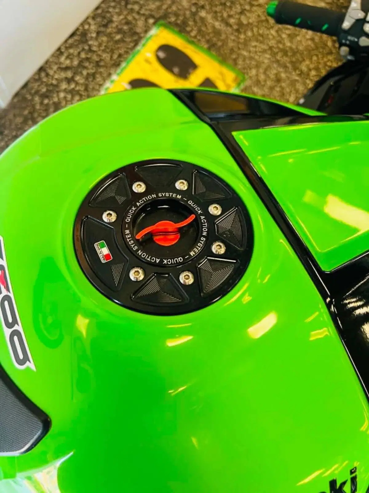 Kawasaki Ninja 1000 ZX-10R (2021 - 25) (4)