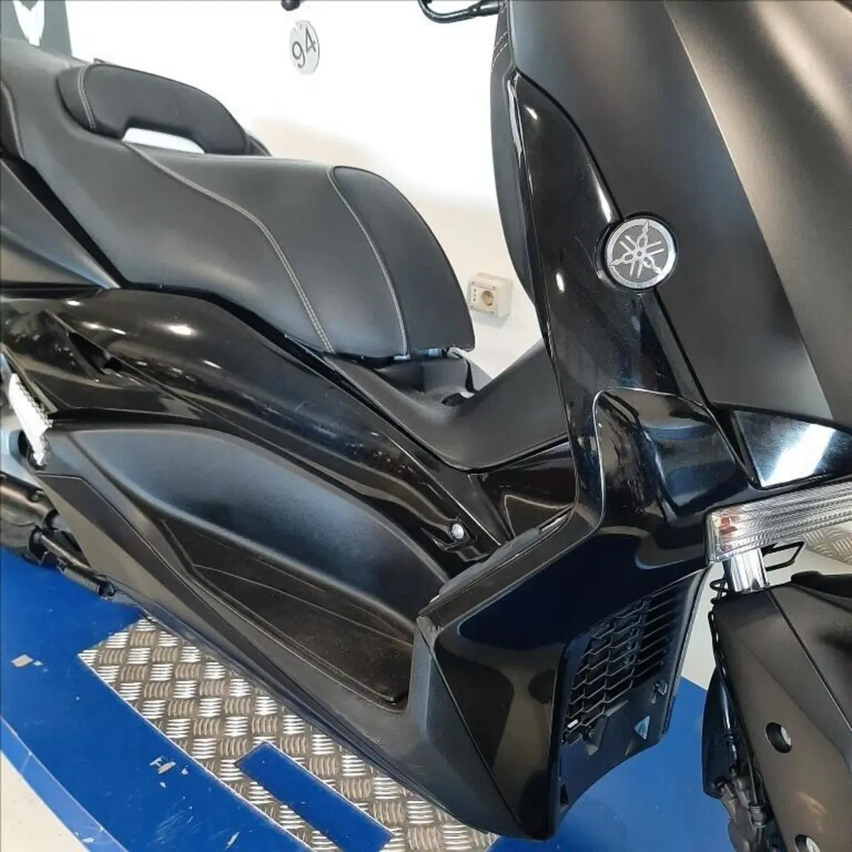 Yamaha X-Max 125 Iron Max (2019 - 20) (5)