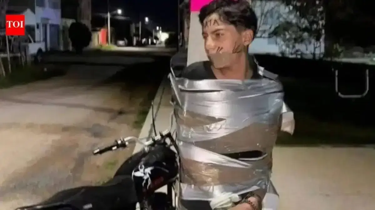 E' tornato Batman! In Messico ce l'ha coi ladri di moto (4)