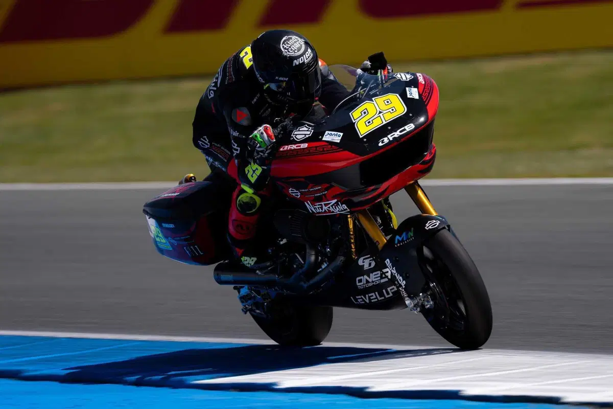 Assen. H-D Bagger World Cup. Eric Granado e Oscar Gutierrez, i Capofamiglia [VIDEO] (10)