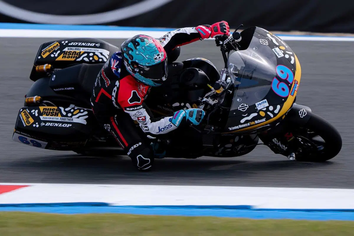 Assen. H-D Bagger World Cup. Eric Granado e Oscar Gutierrez, i Capofamiglia [VIDEO] (12)
