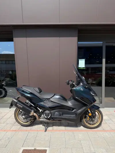 Yamaha T-Max 560 Tech Max (2022 - 24) usata