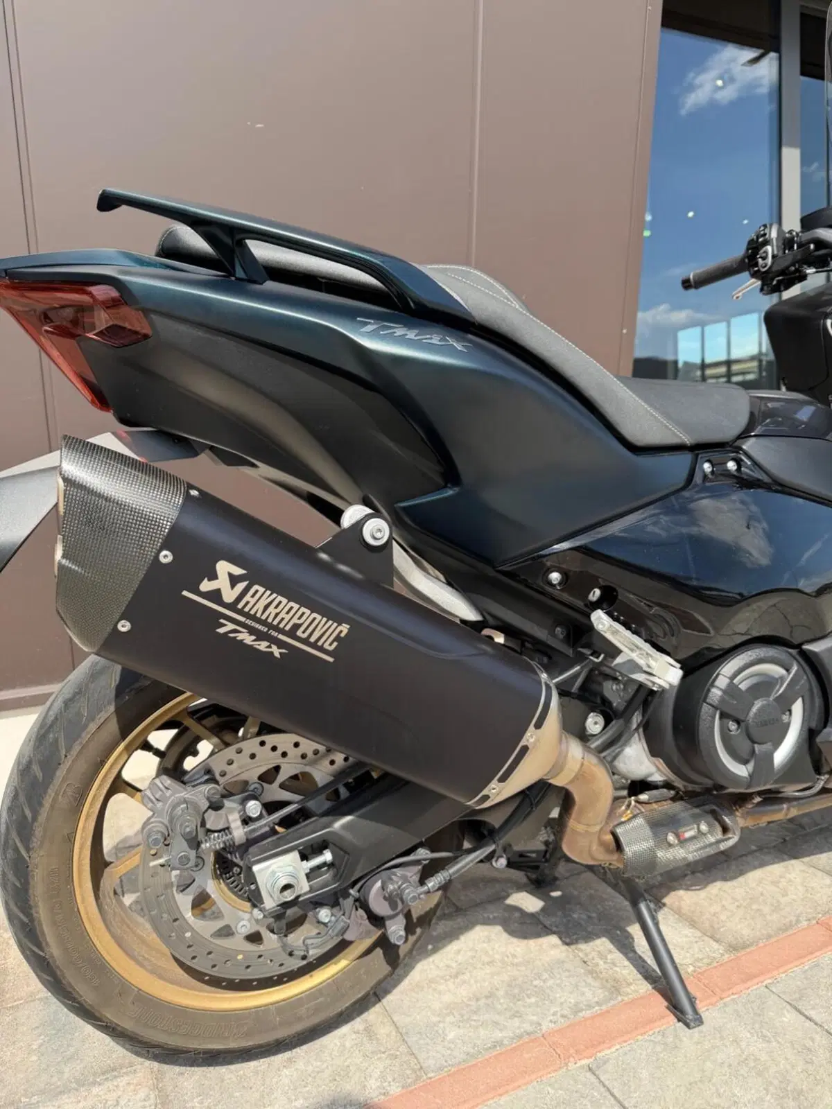 Yamaha T-Max 560 Tech Max (2022 - 24) (4)