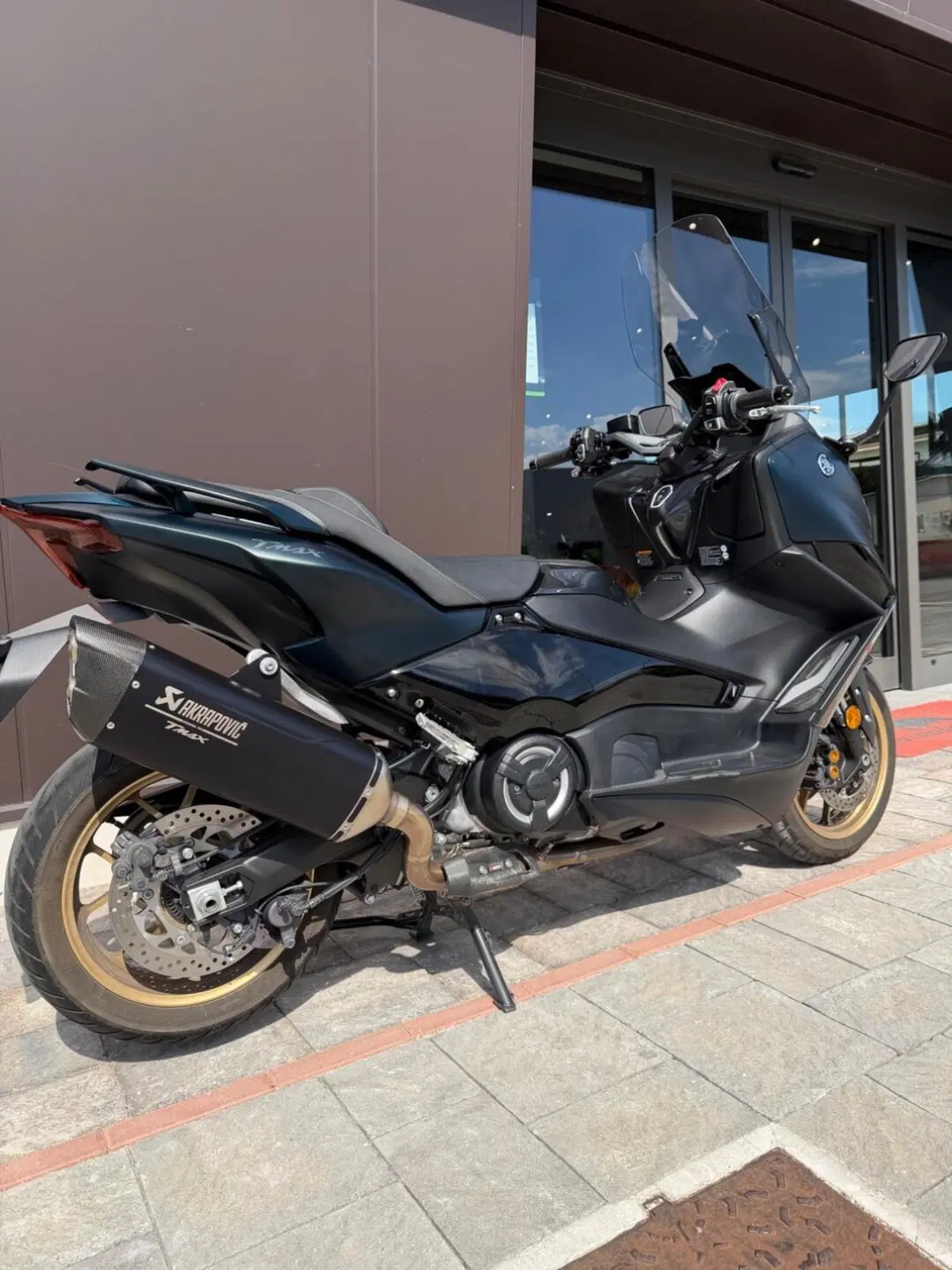 Yamaha T-Max 560 Tech Max (2022 - 24) (5)