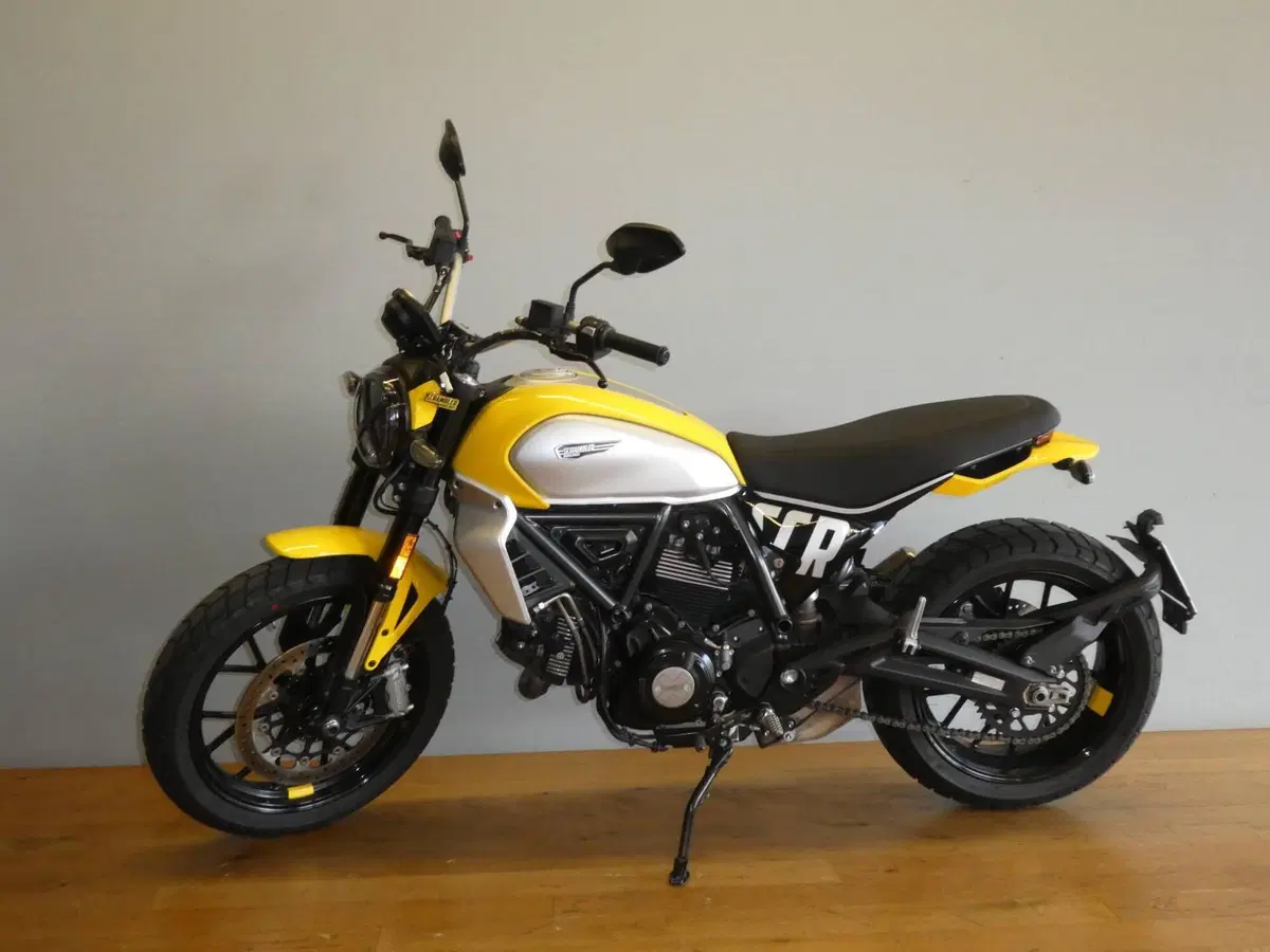 Ducati Scrambler 800 Icon (2023 - 24)