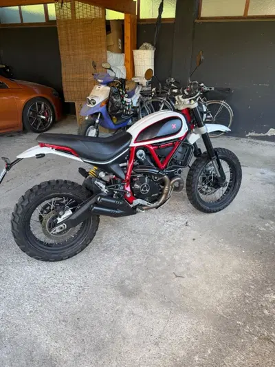 Ducati Scrambler 800 Desert Sled (2017 - 20) usata