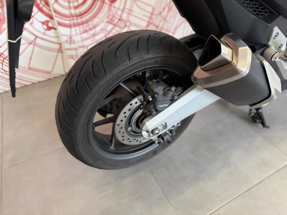 Honda Forza 750 DCT (2021 - 24) (11)