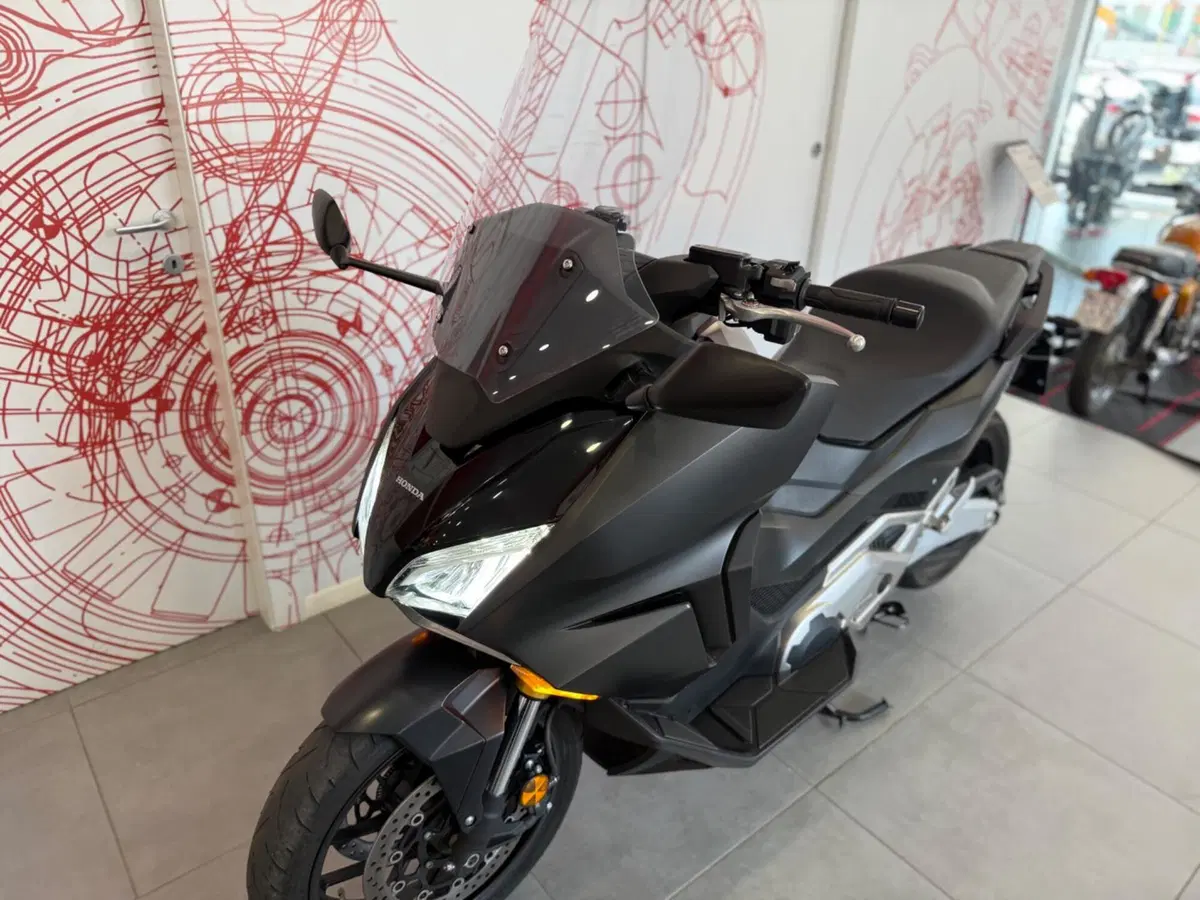 Honda Forza 750 DCT (2021 - 24) (14)