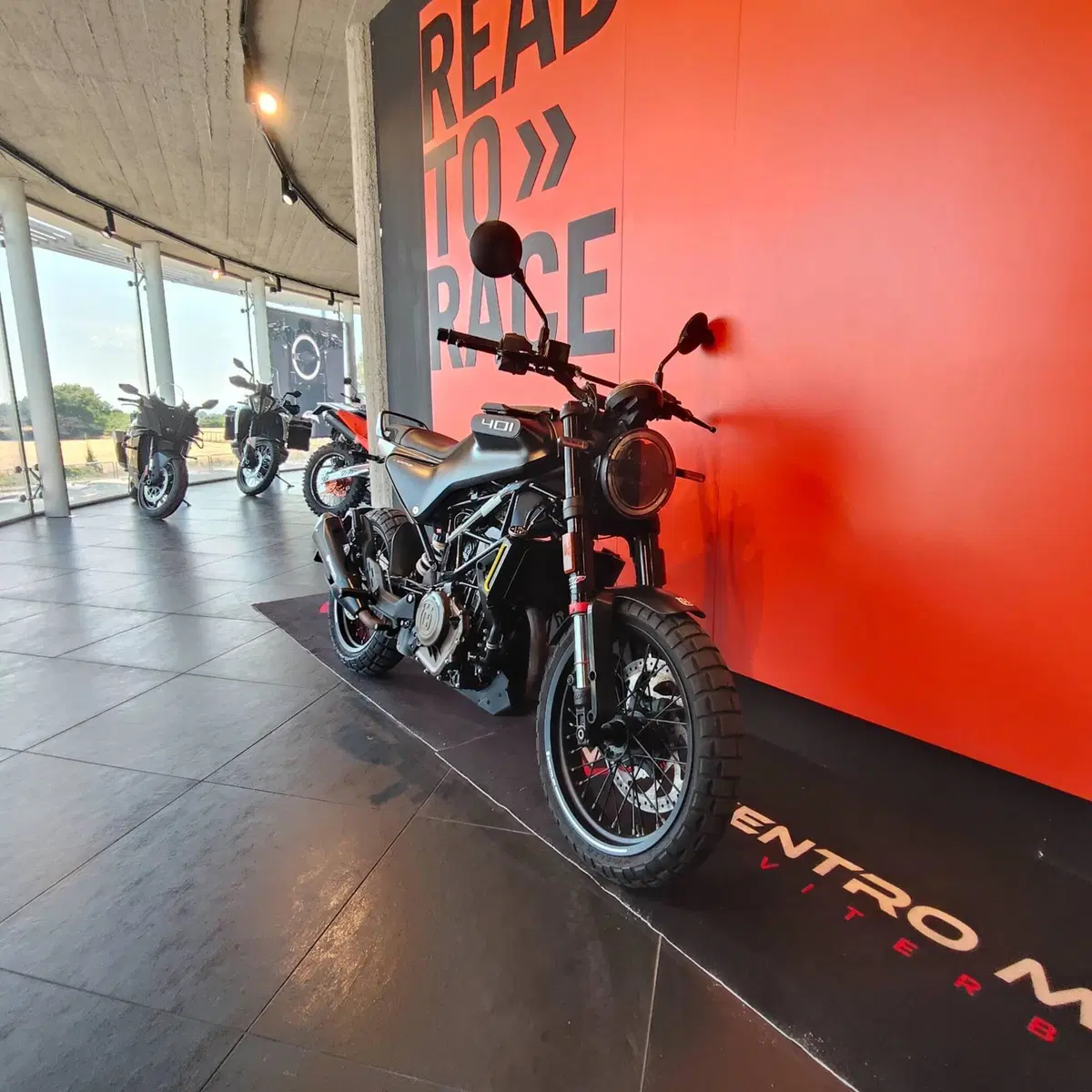 Husqvarna Svartpilen 401 (2021 - 23) (6)