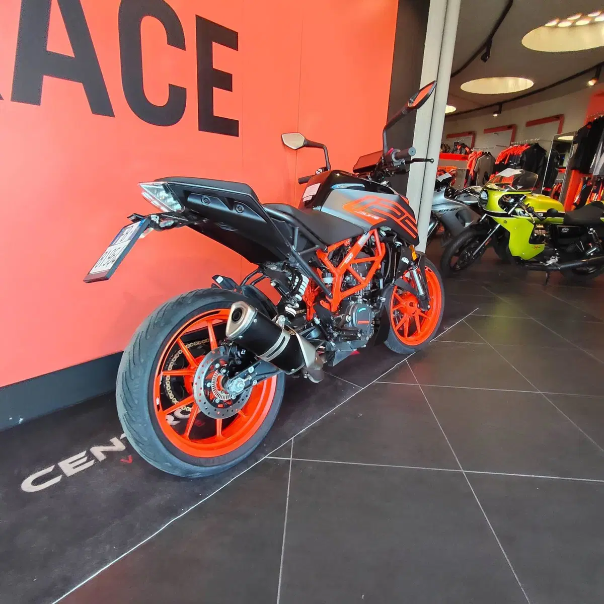 KTM 125 Duke (2021 - 23) (5)