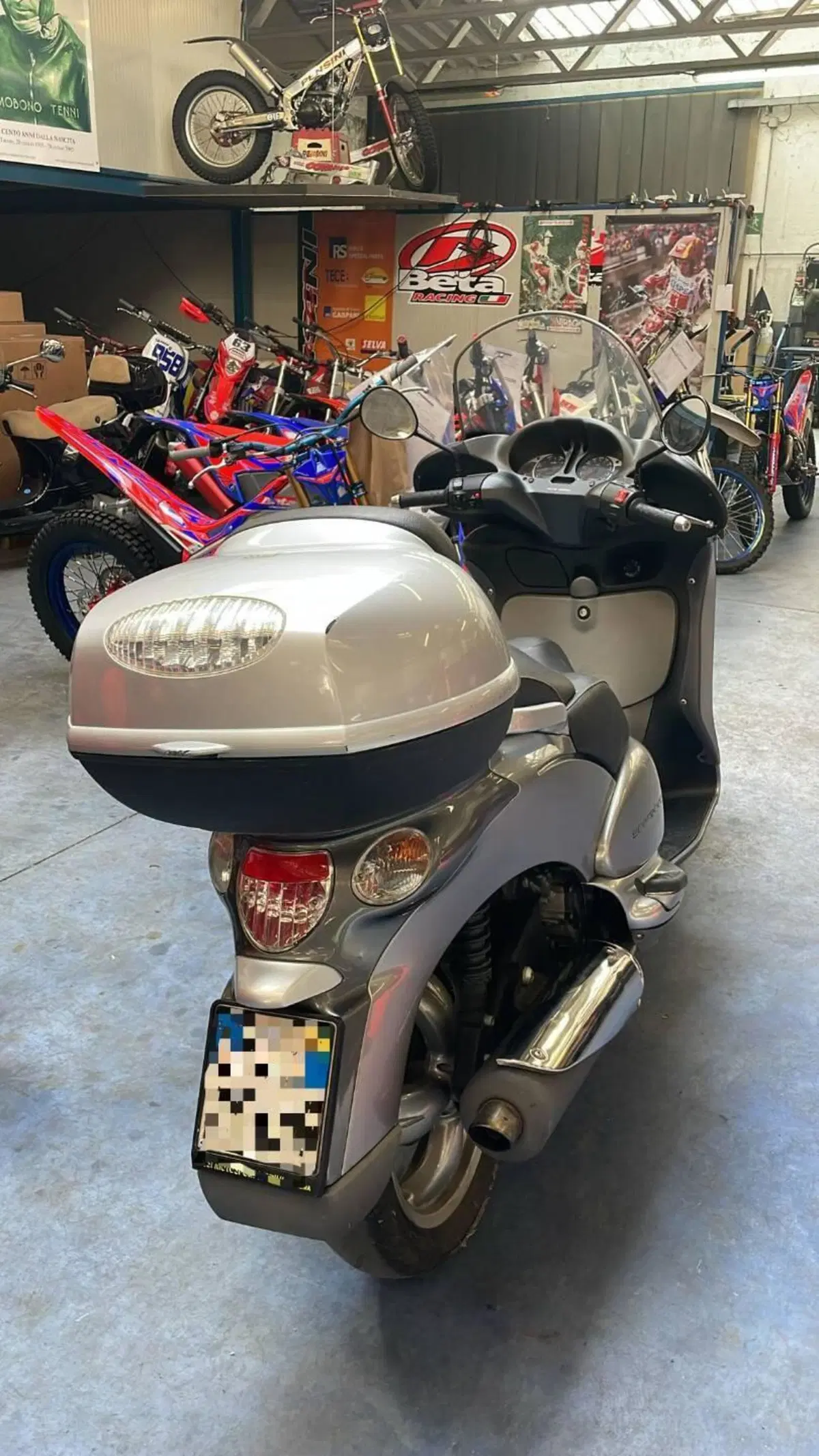 Aprilia Scarabeo 500 (2002 - 06) (4)
