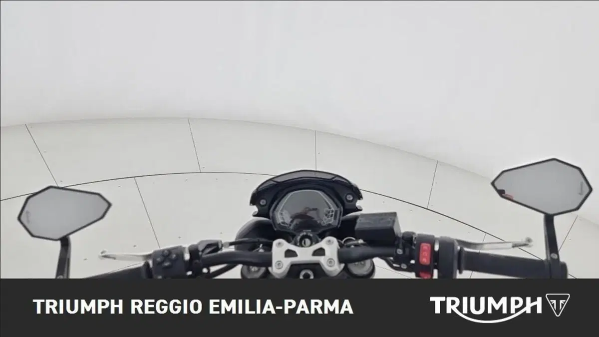 Triumph Street Triple 765 R (2023 - 26) (9)