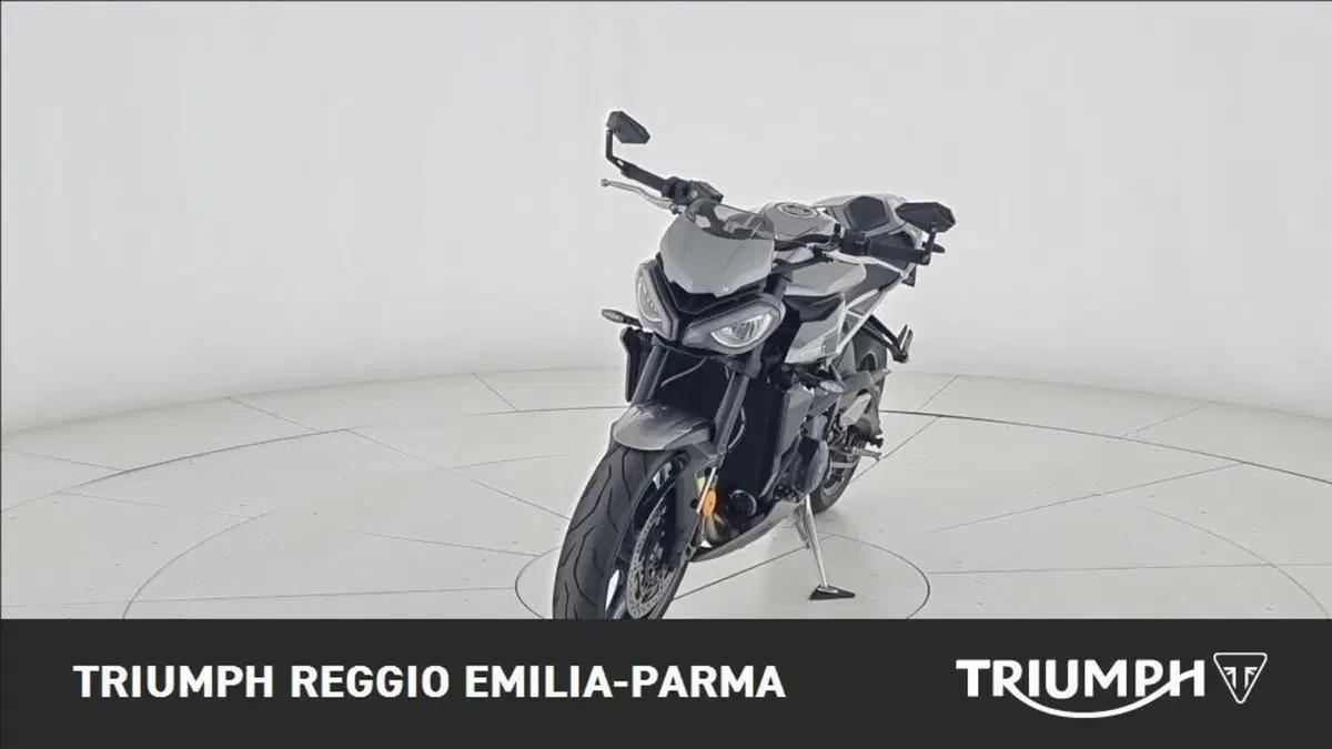 Triumph Street Triple 765 R (2023 - 26) (5)