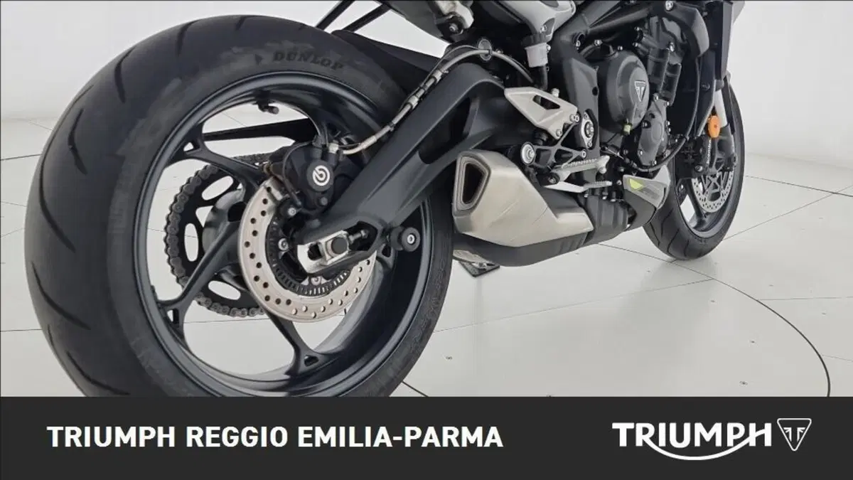 Triumph Street Triple 765 R (2023 - 26) (15)