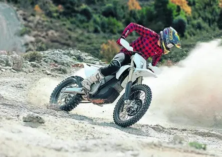 Stark introduce il controllo di trazione. Anche sulle moto vecchie