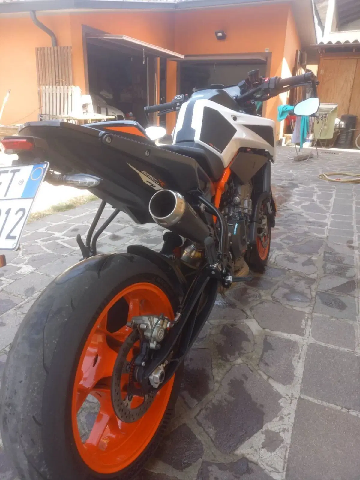 KTM 890 Duke R (2020) (3)