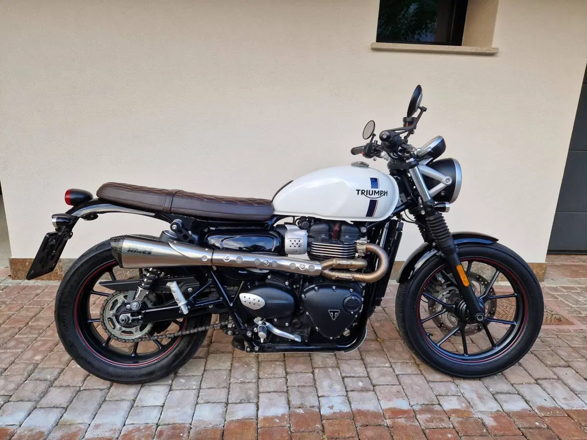 Triumph Street Twin 900 (2017 - 18) (2)
