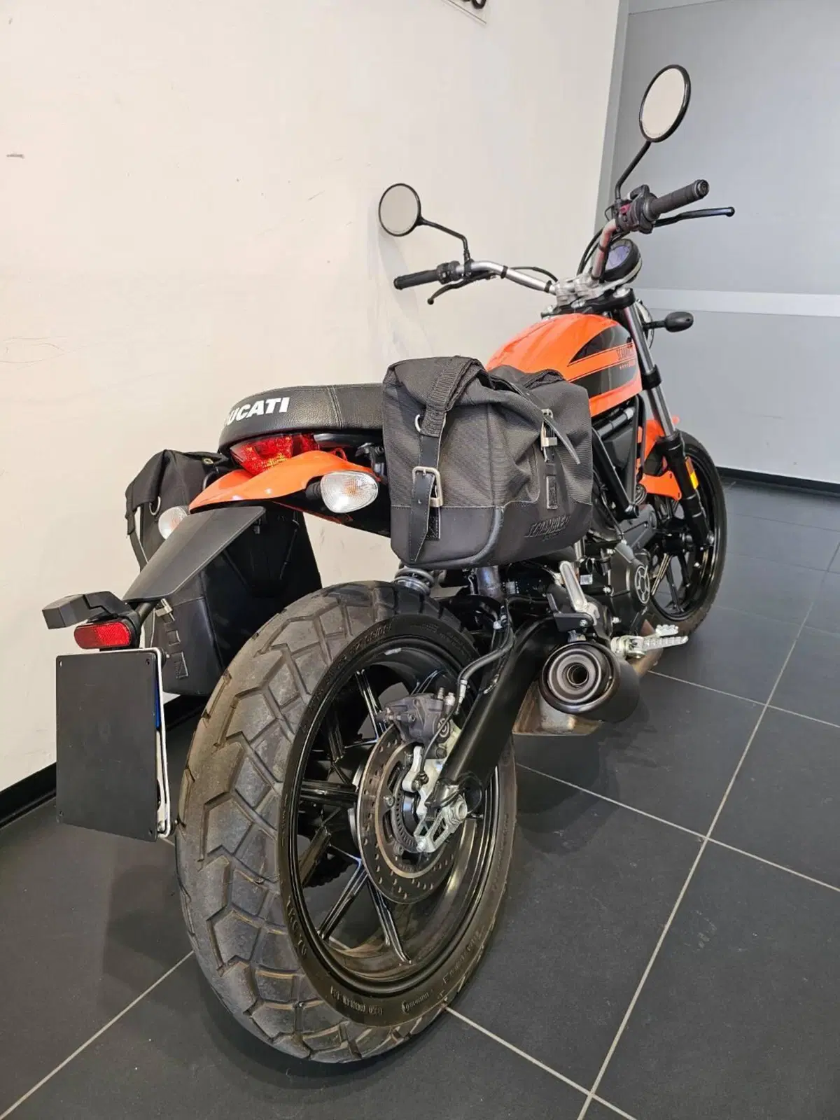 Ducati Scrambler 400 Sixty 2 (2016 - 21) (4)