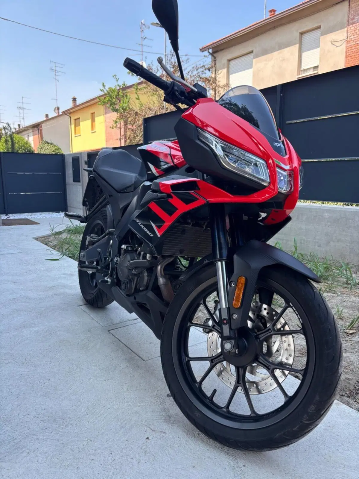 Aprilia Tuono 125 (2021 - 24) (3)