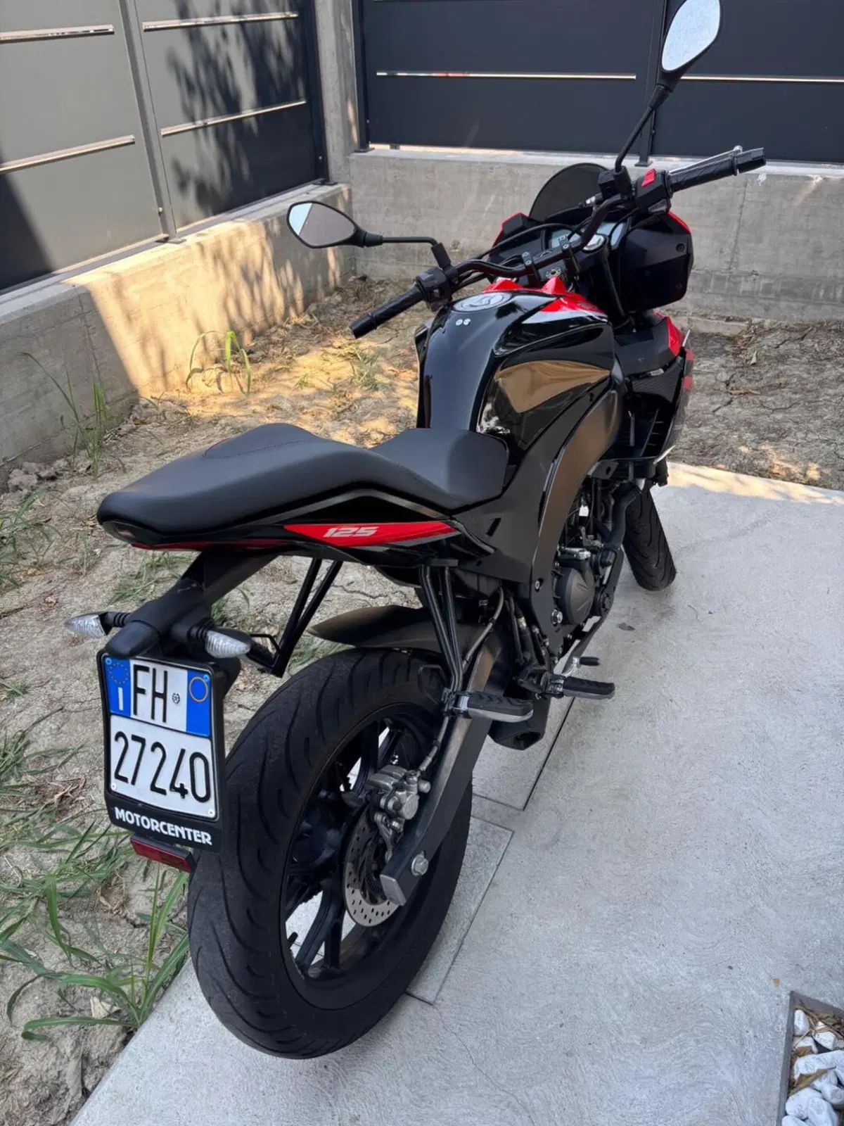 Aprilia Tuono 125 (2021 - 24) (4)