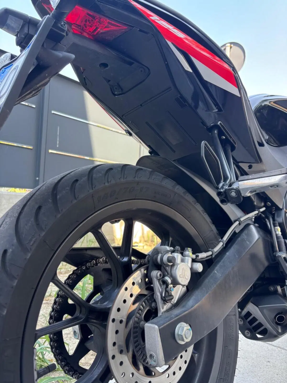 Aprilia Tuono 125 (2021 - 24) (10)
